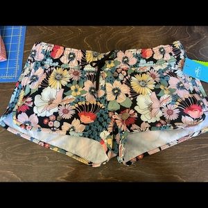 NWT O’Neill Womens Boardshort